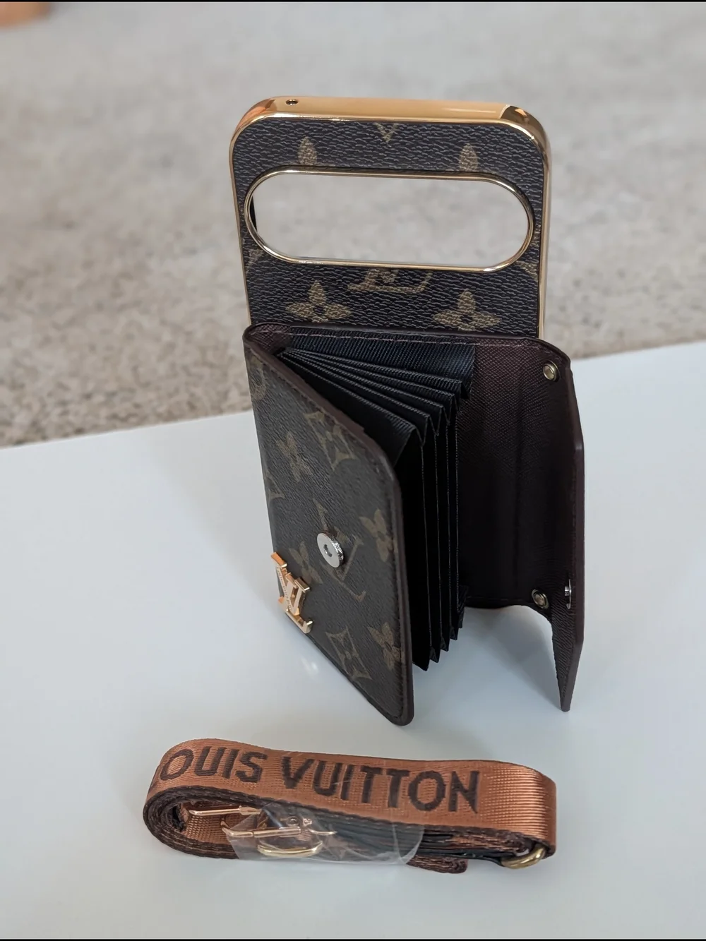 Louis Vuitton premium louis